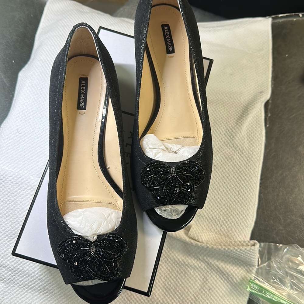 Alex/Marie black rhinestone small wedge  dress shoe sz 10
